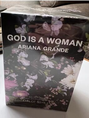 God is a Woman perfume by Ariana Grande NEW/ SEALED IN PACKAGING